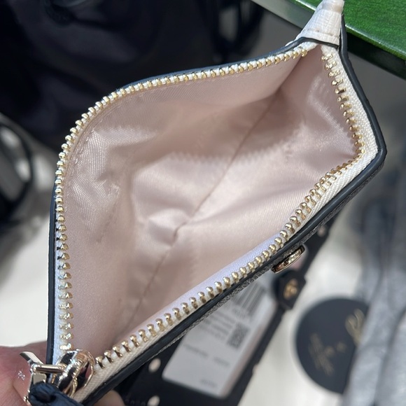 Kate Spade Disney X Kate Spade New York Minnie Small Slim Bifold Wallet
NWT - Picture 13 of 16